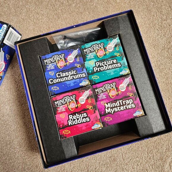 OUTSET MEDIA MINDTRAP Game of Logic and BRAINTEASERS - Opened but‎ Never Used - Picture 12 of 15